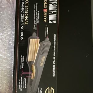 Like new gold hot crimped iron only uses twice